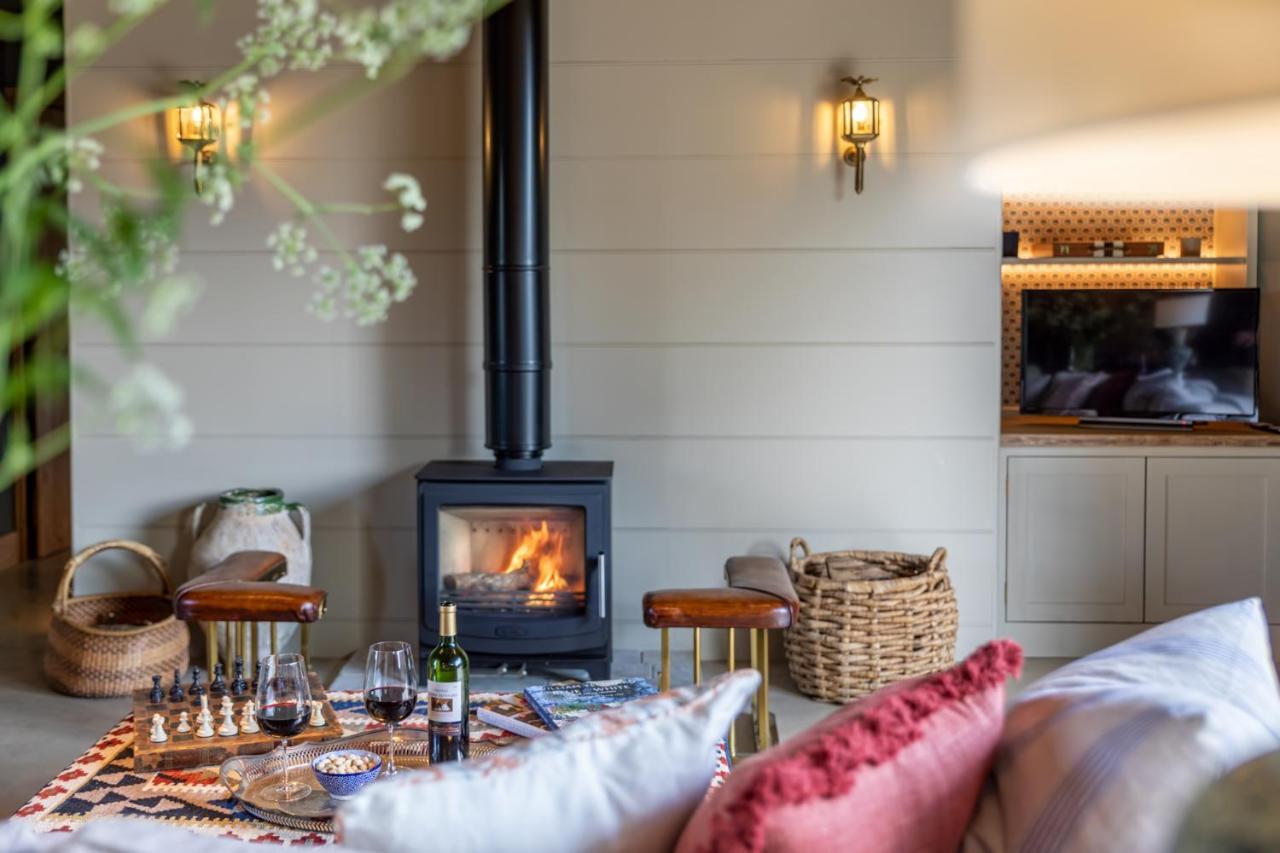 Cambridge Country Cottages ภายนอก รูปภาพ