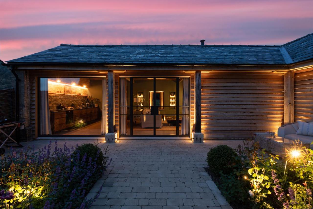 Cambridge Country Cottages ภายนอก รูปภาพ