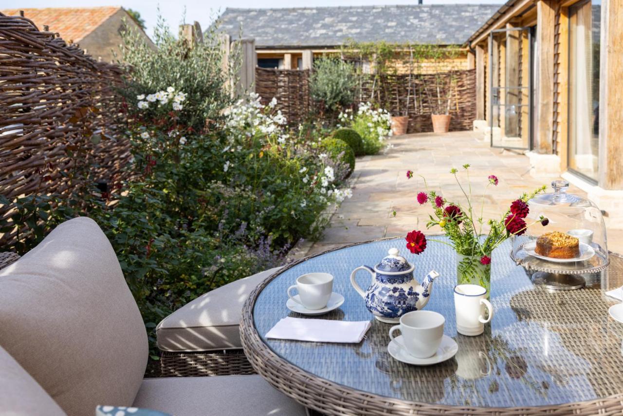 Cambridge Country Cottages ภายนอก รูปภาพ